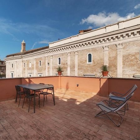 Apartment With Terrace In Via Del Pellegrino - FromhometoRoma Exterior foto